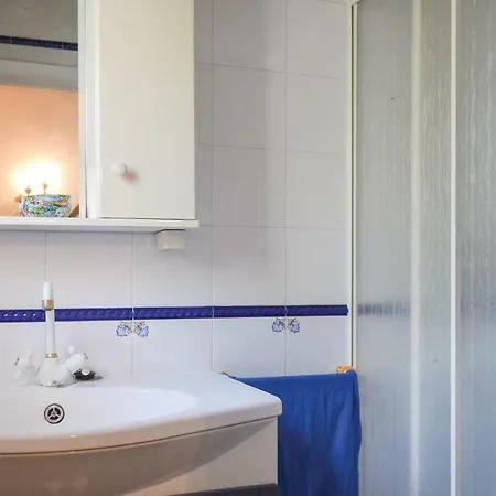Three-bedroom Holiday In