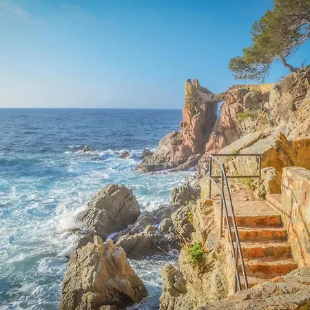 Three-bedroom Holiday In * Lloret de Mar